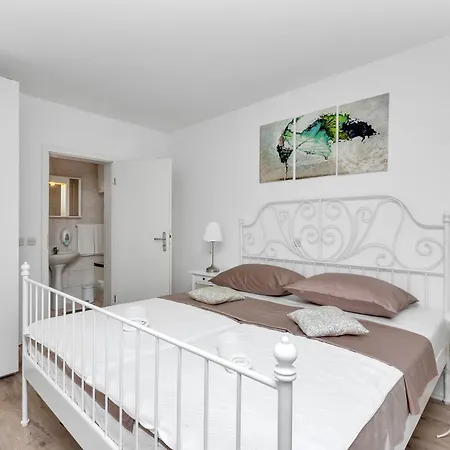 Marija Apartman Makarska