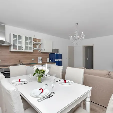 Marija * Макарська